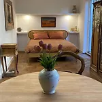 La Casetta Di Charlotte